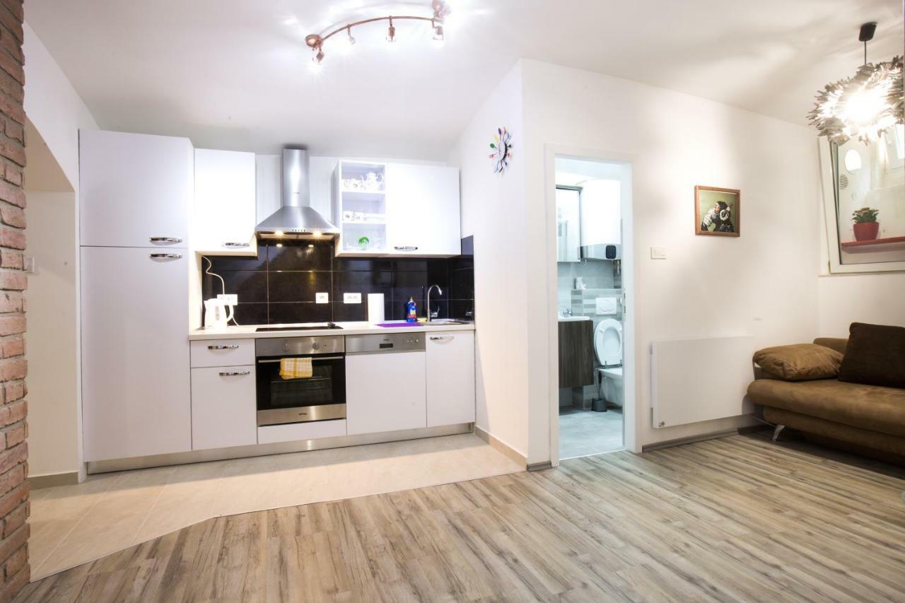 Apartman Vita Zagreb Buitenkant foto